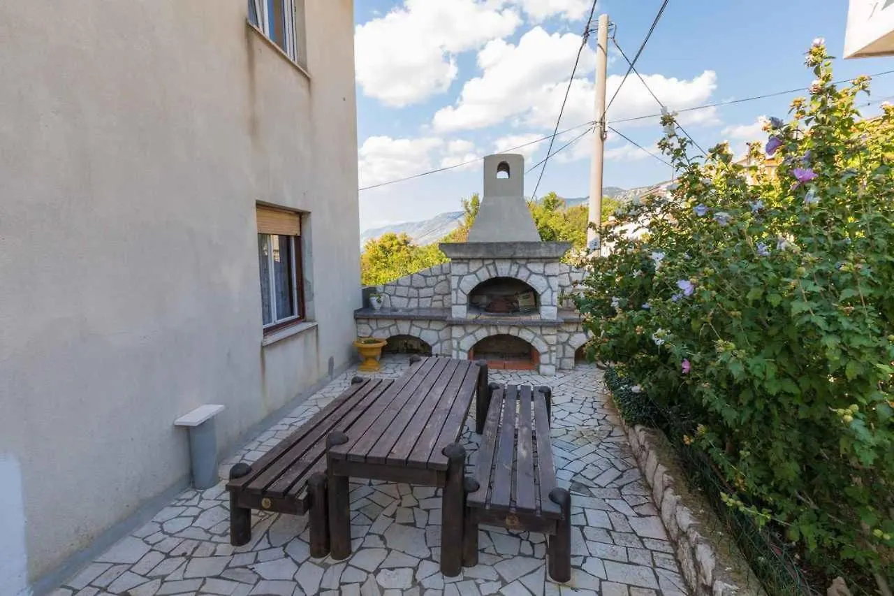 Three-Bedroom Apartment In Crikvenica XII Grizane-Belgrad