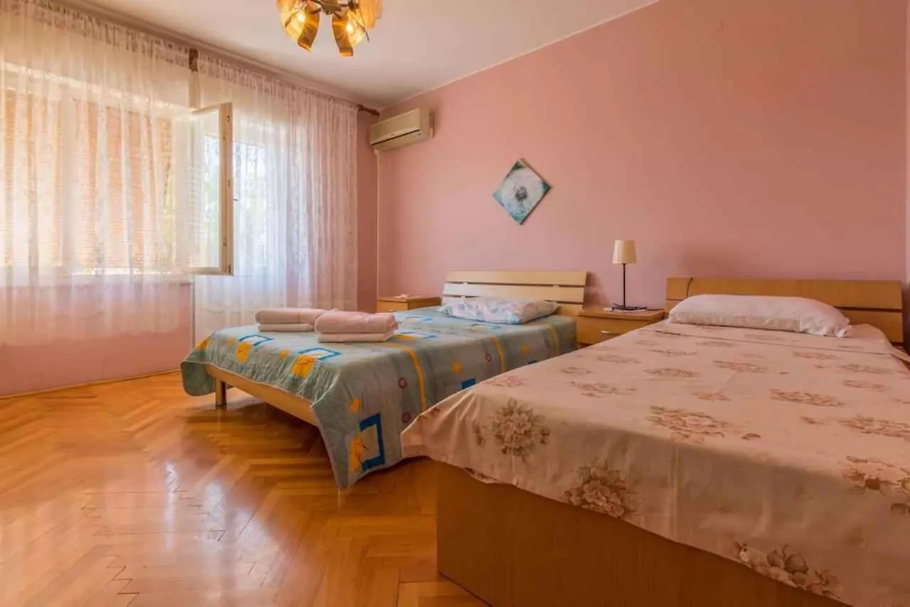 Three-Bedroom Apartment In Crikvenica XII Grizane-Belgrad
