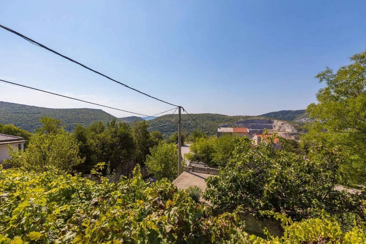 Three-Bedroom Apartment In Crikvenica XII Grizane-Belgrad